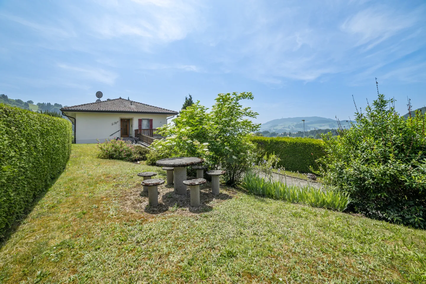 Charming House to Renovate with Expansion Potential - Photo 5 of 8