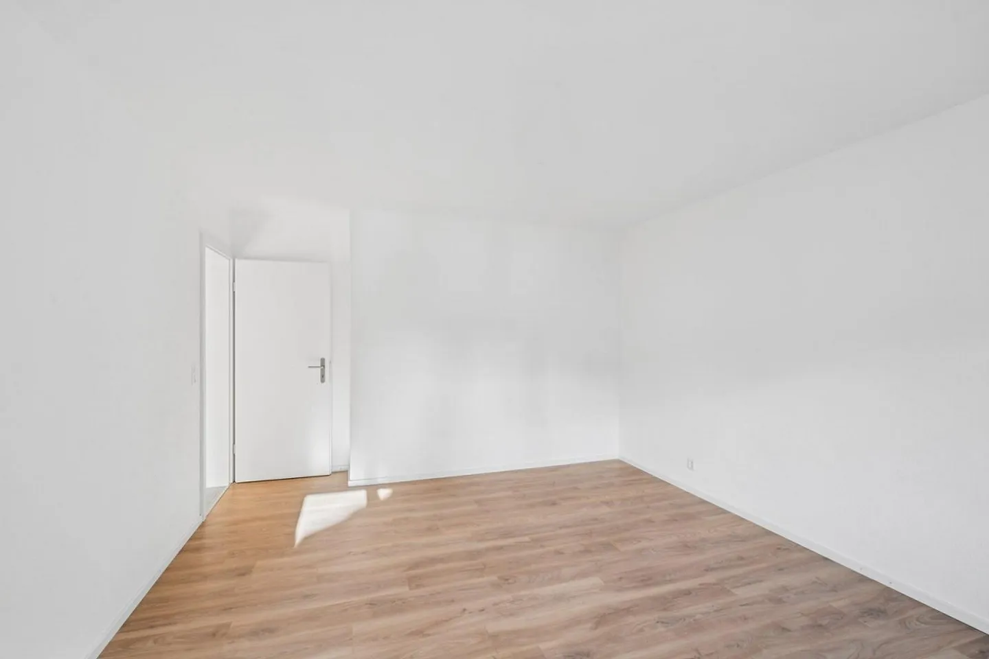 Living at the highest level: Dreamlike 4.5-room maisonette - Photo 2 of 10