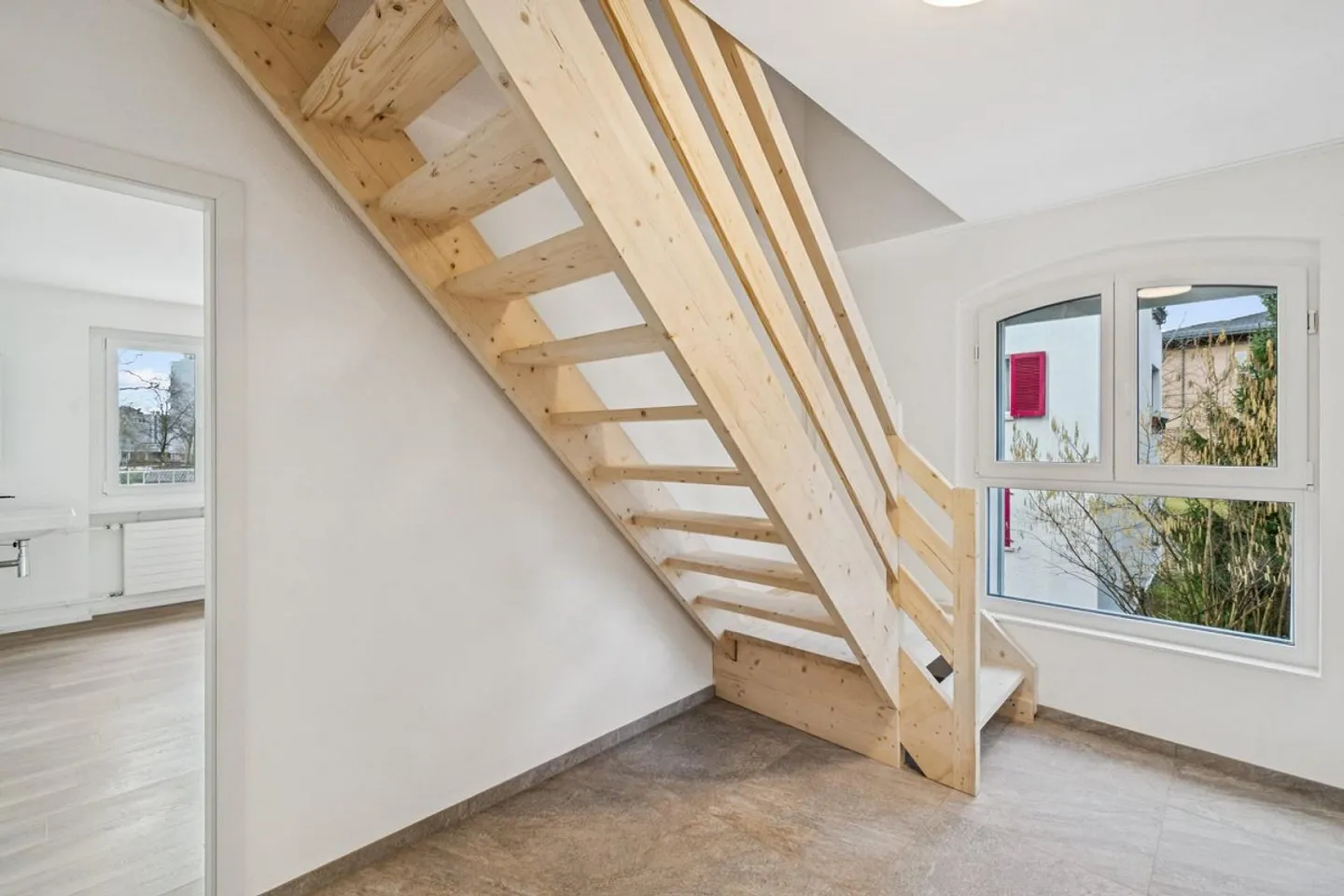 Living at the highest level: Dreamlike 4.5-room maisonette - Photo 8 of 10