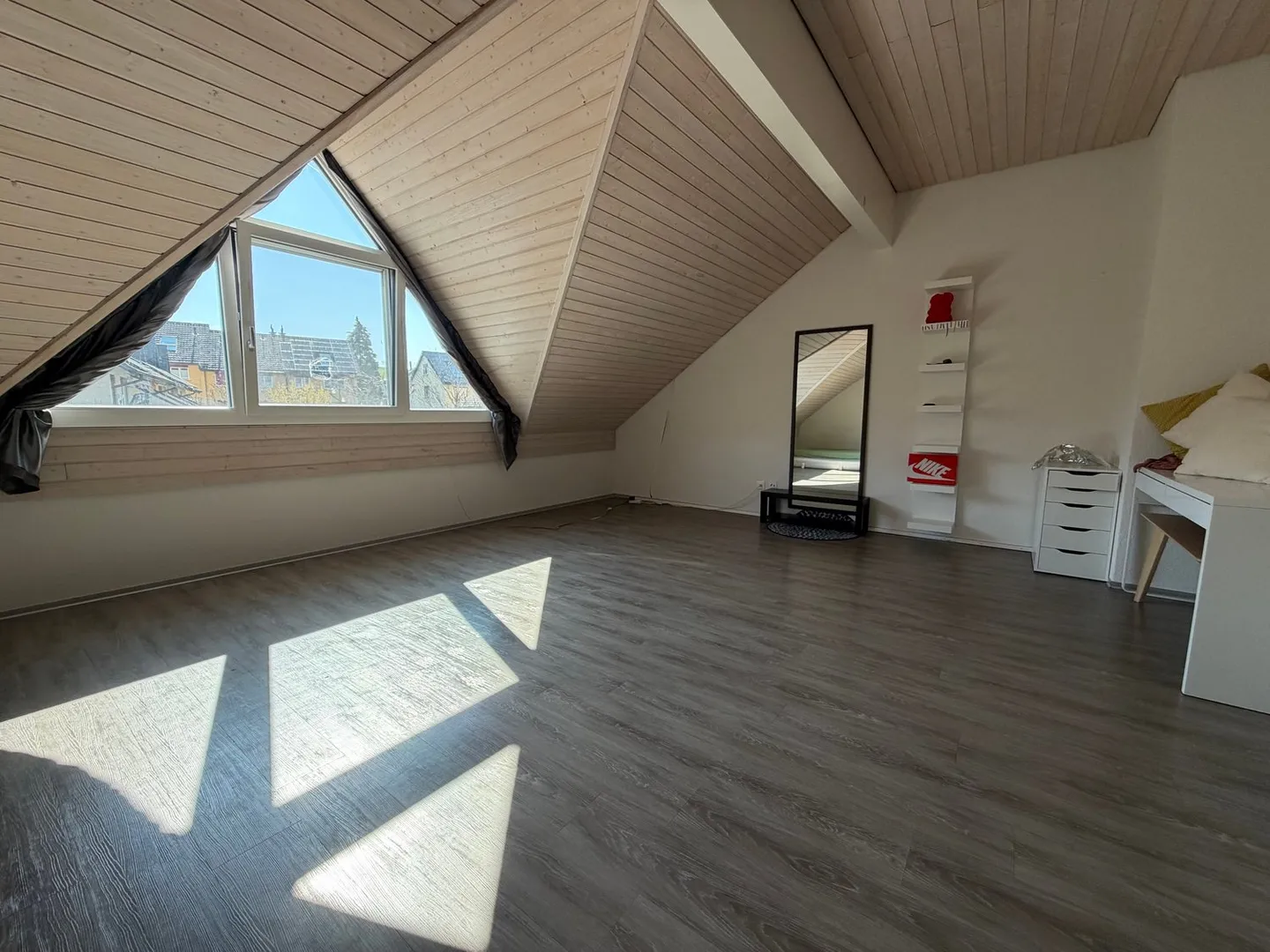 Maison de ville spacieuse de 5,5 pièces - Photo 13 sur 16