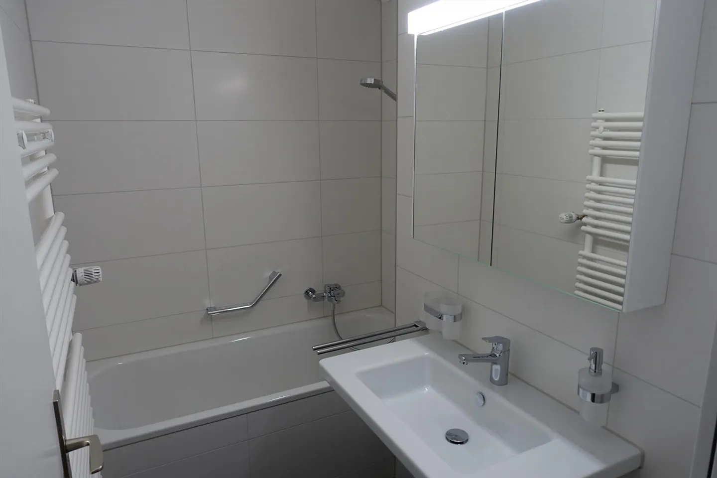 Appartamento 3,5 locali con cabina armadio - Foto 4 di 8