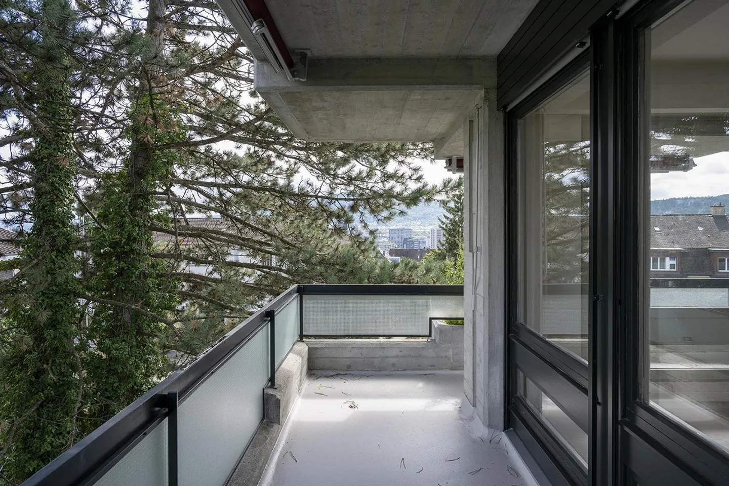 Esclusivo appartamento attico di 3,5 locali con oltre 200 m² di terrazza sul tetto - Foto 13 di 18