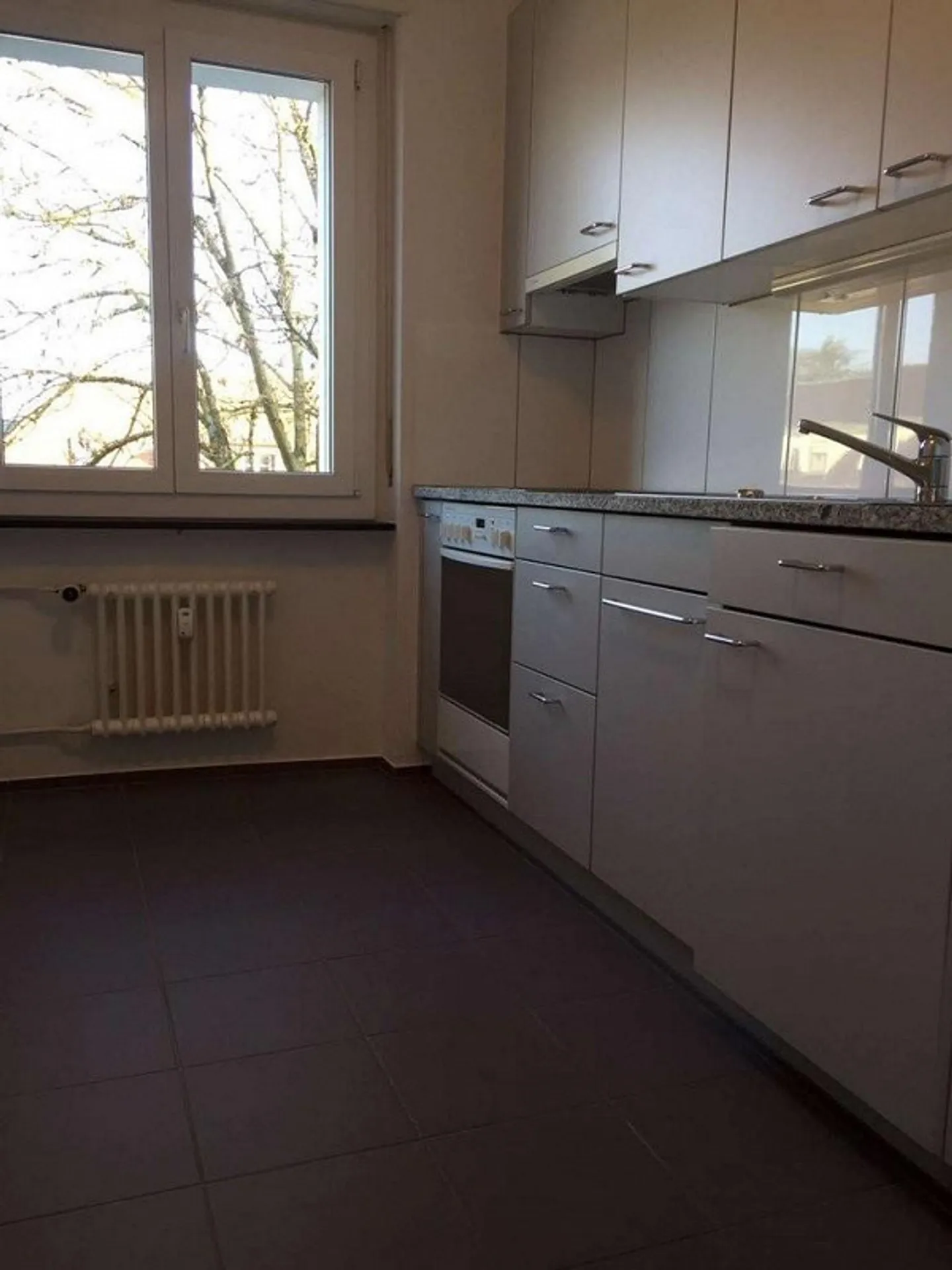 Bright 3-Room Apartment in Bern - Photo 3 of 5