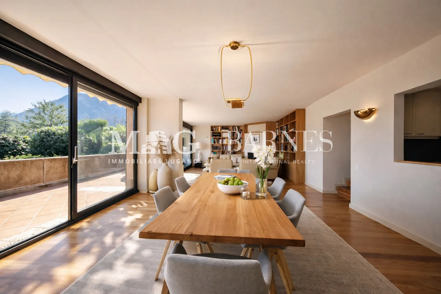 Appartamento Elegante con Giardino - Foto 2 di 11