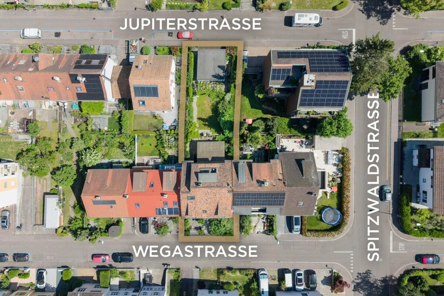 Vollvermietetes Mehrfamilienhaus mit 3 Wohnungen und 2 Garagen - Foto 5 von 30