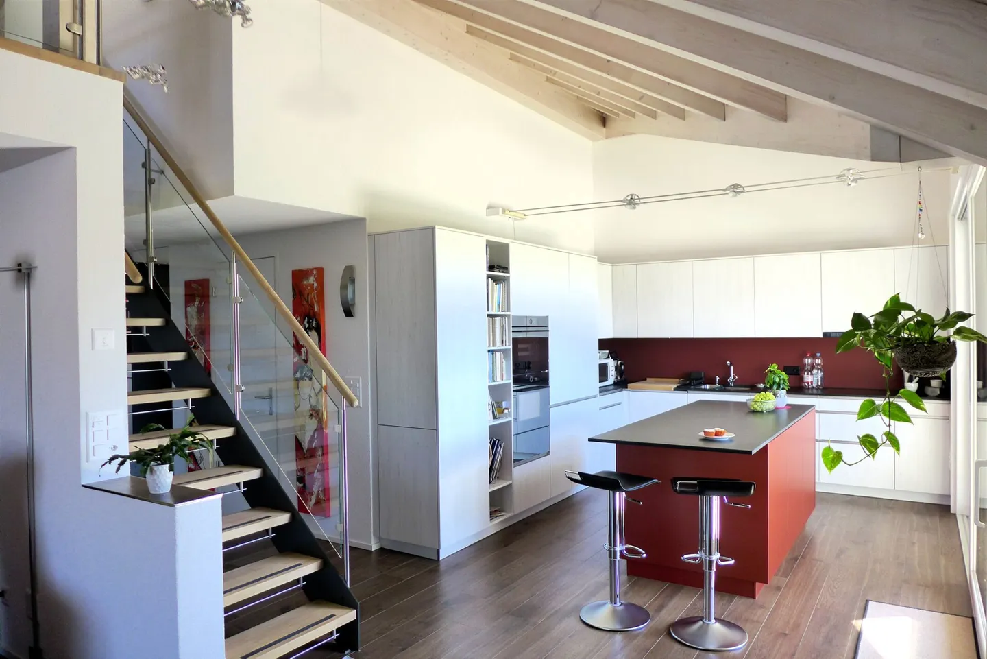 Neuwertige Dachwohnung mit Galerie - Foto 6 von 13