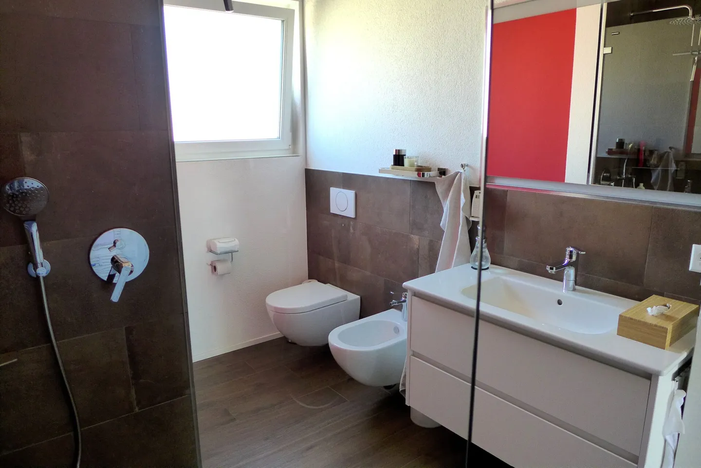 Neuwertige Dachwohnung mit Galerie - Foto 11 von 13