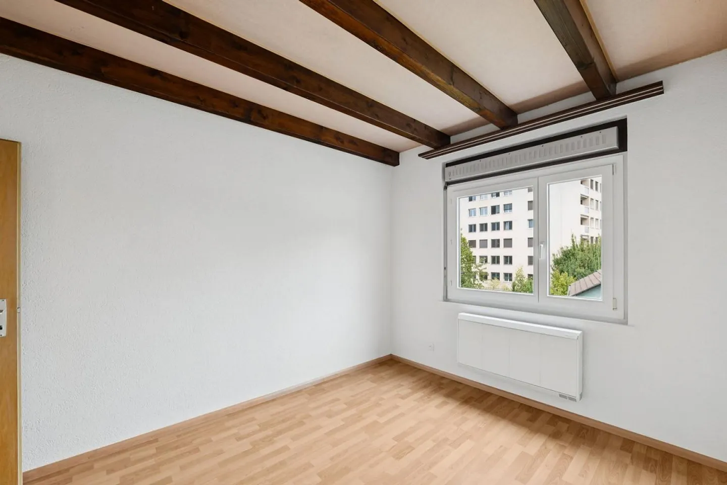 Ottimo appartamento duplex con camino - posizione ideale! - Foto 5 di 12