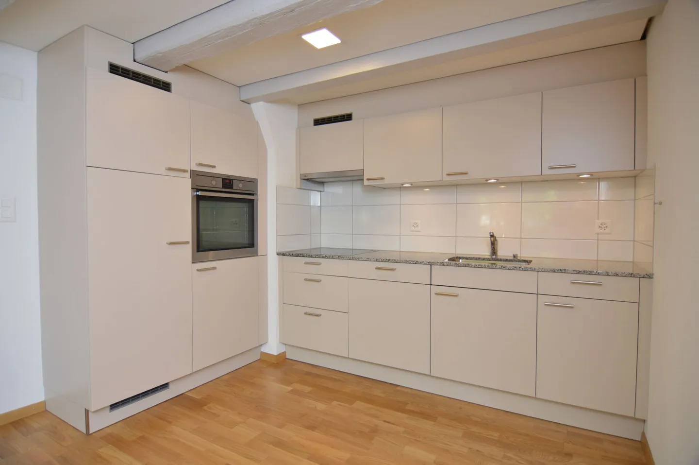 Appartamento tutto compreso nel centro di Matzingen! - Foto 3 di 9