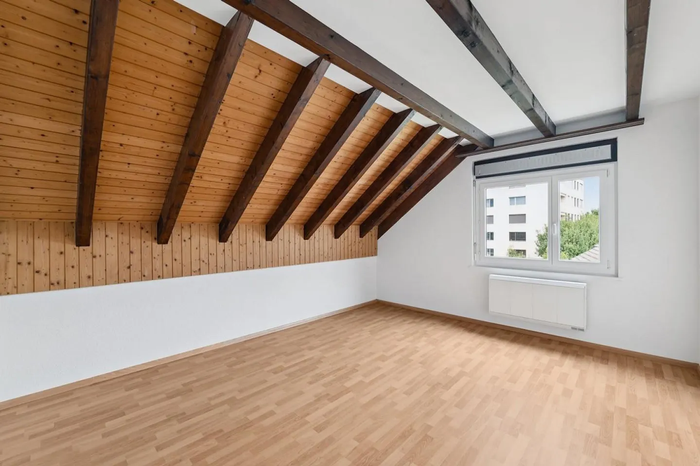 Ottimo appartamento duplex con camino - posizione ideale! - Foto 7 di 12