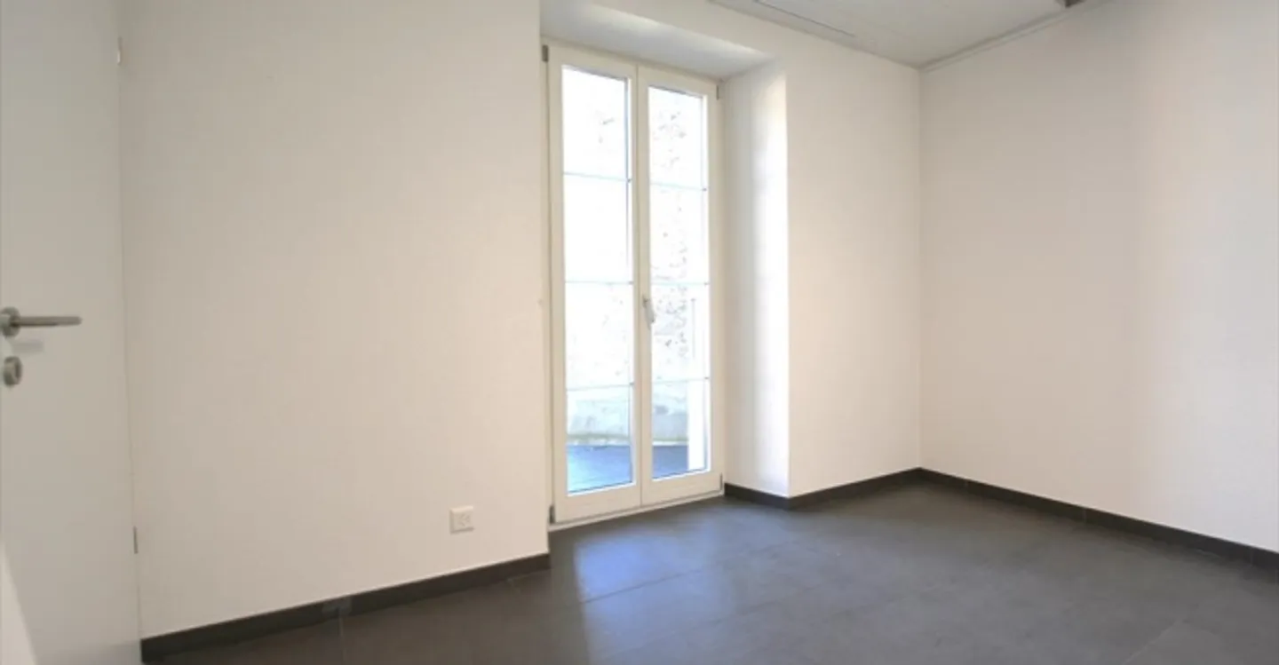 Spazio ufficio in affitto - Foto 1 di 11