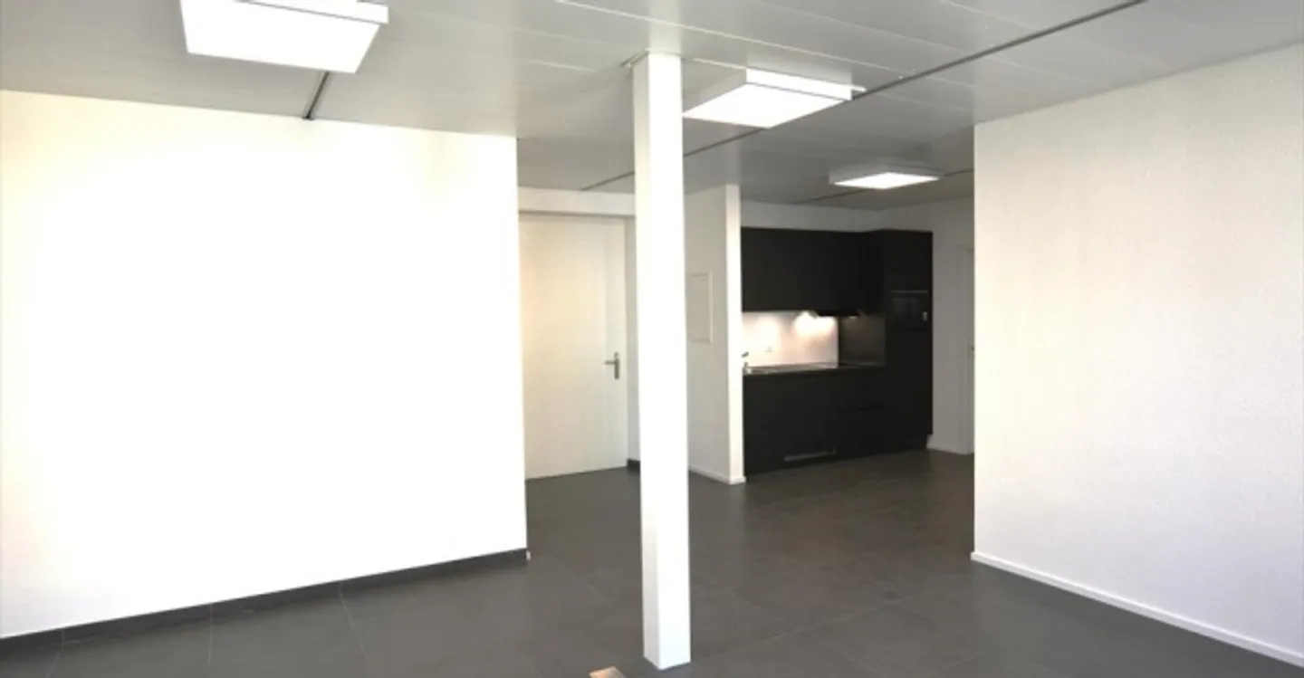 Spazio ufficio in affitto - Foto 2 di 11