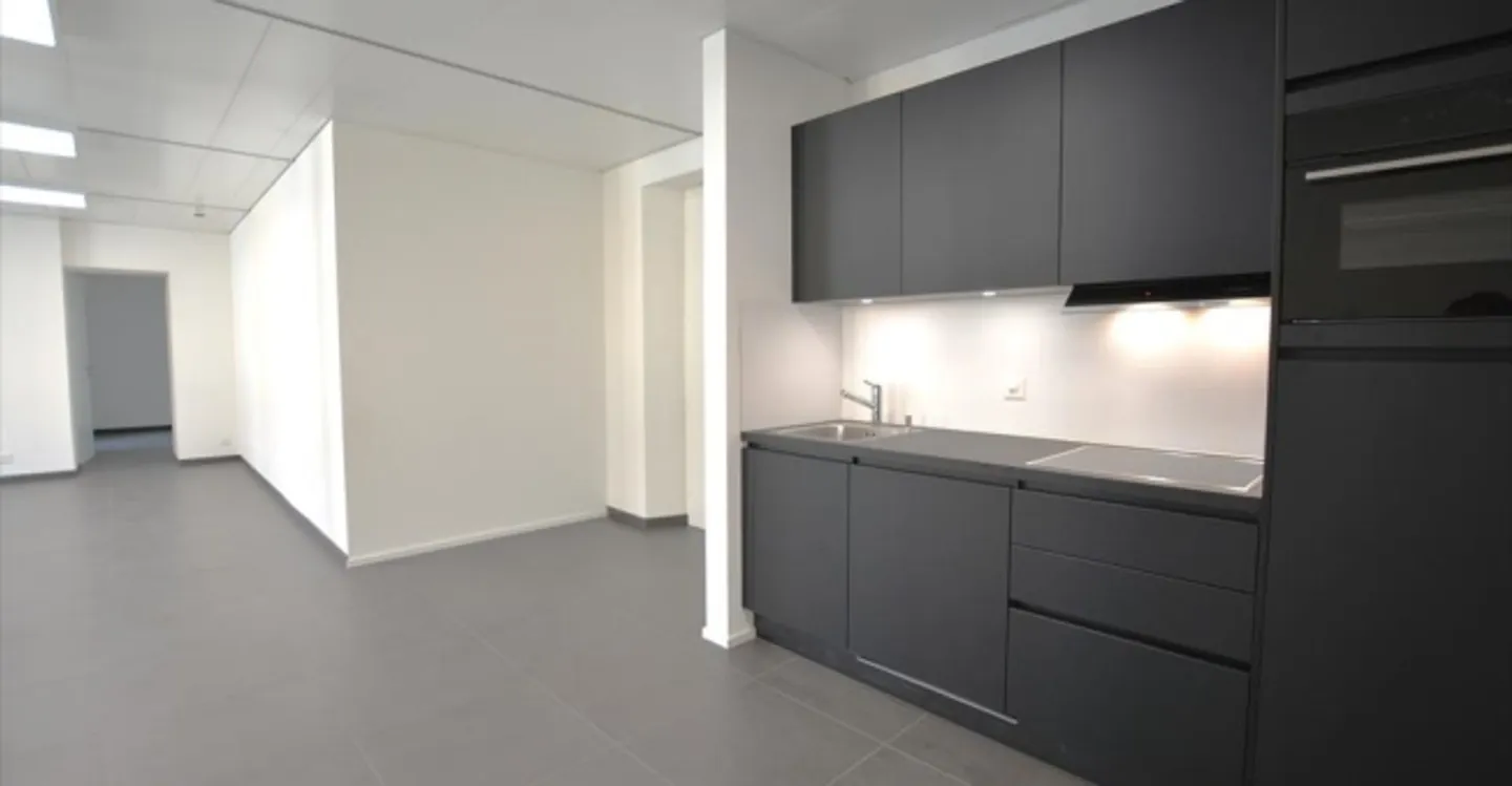 Spazio ufficio in affitto - Foto 4 di 11