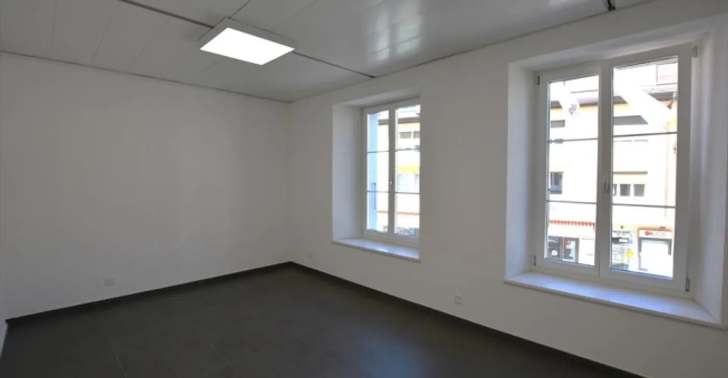 Spazio ufficio in affitto - Foto 8 di 11