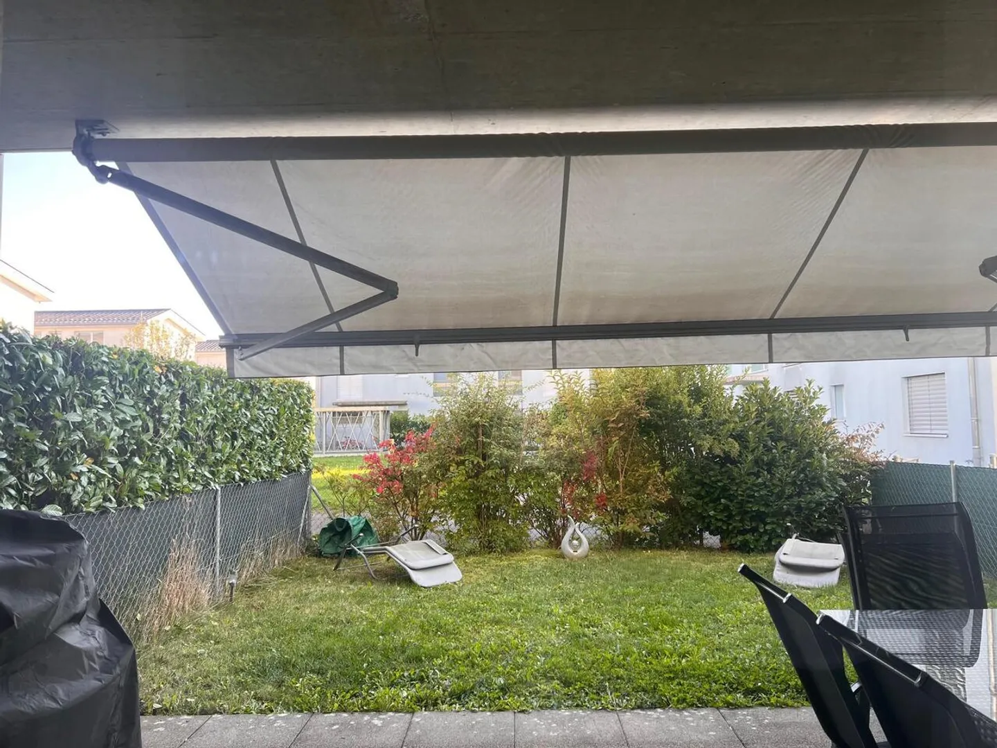 Charming apartment with garden - Photo 2 of 7