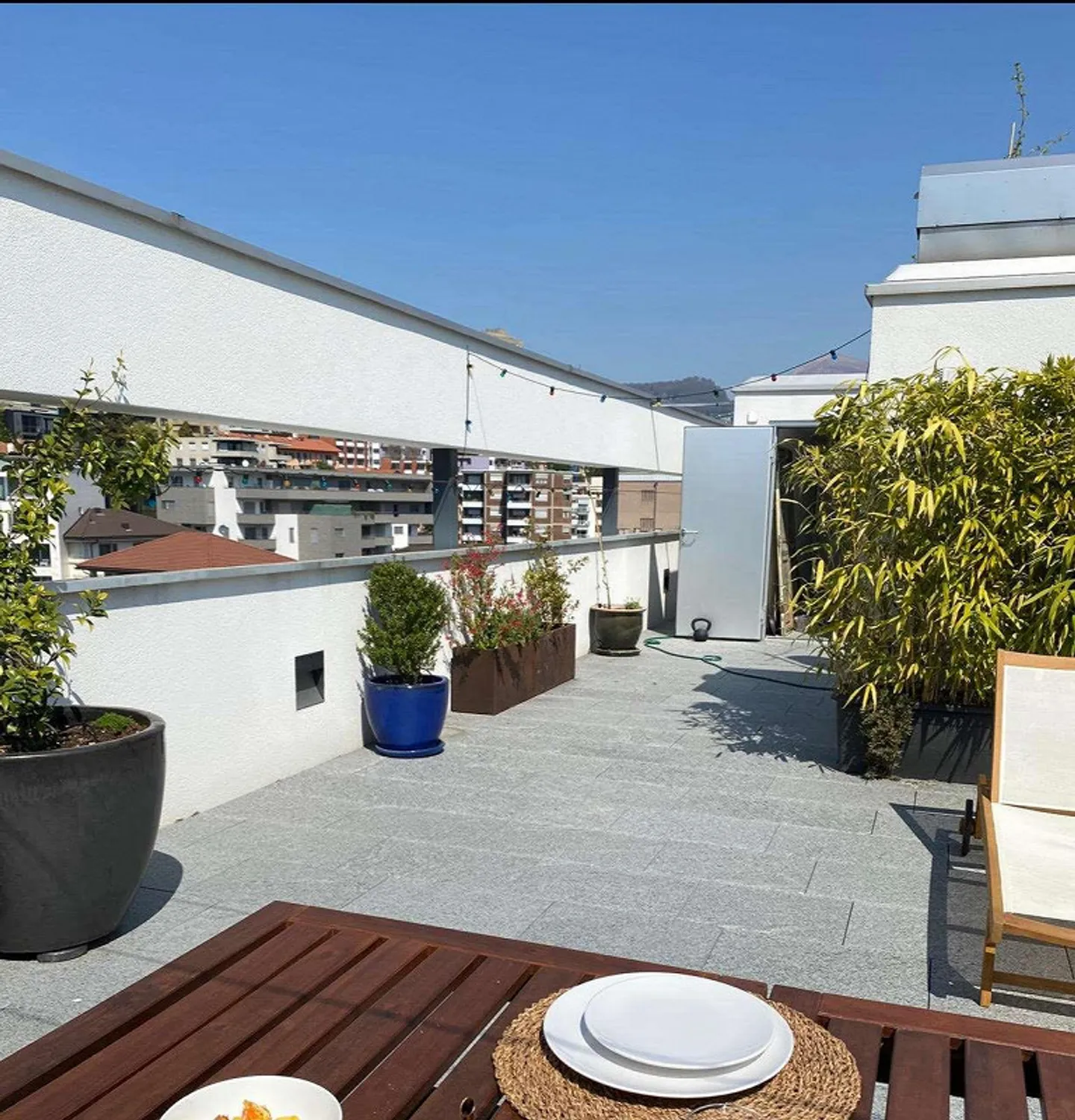 Lugano Center - Modern 2.5 rooms with large exclusive penthouse terrace - Photo 1 of 8