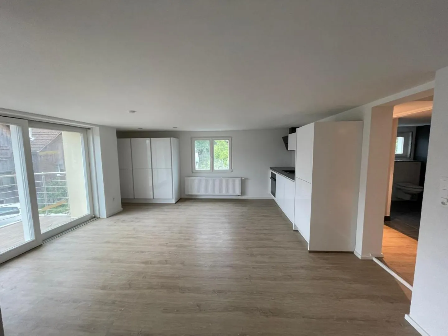 Nuovo affitto con riscatto Casa 5.5 stanze, completamente ristrutturata, mansarda convertita, pompa di calore, garage, posto auto, vivere in centro, vivere in campagna - Foto 5 di 10