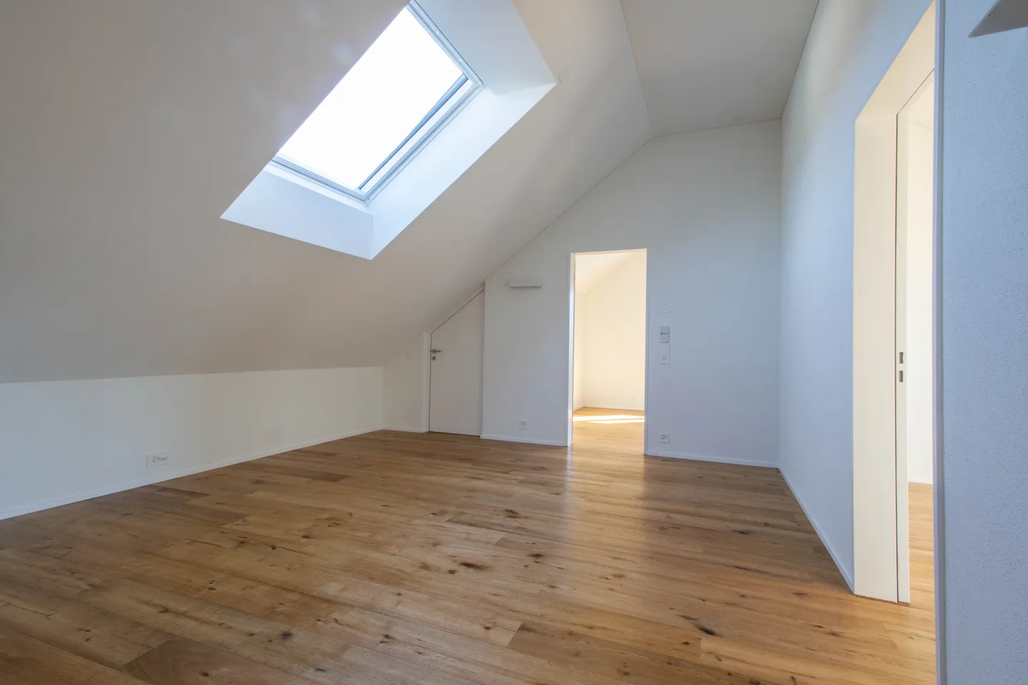 First rental of an exclusive 5-room maisonette apartment in Kaltbrunn - Photo 11 of 13