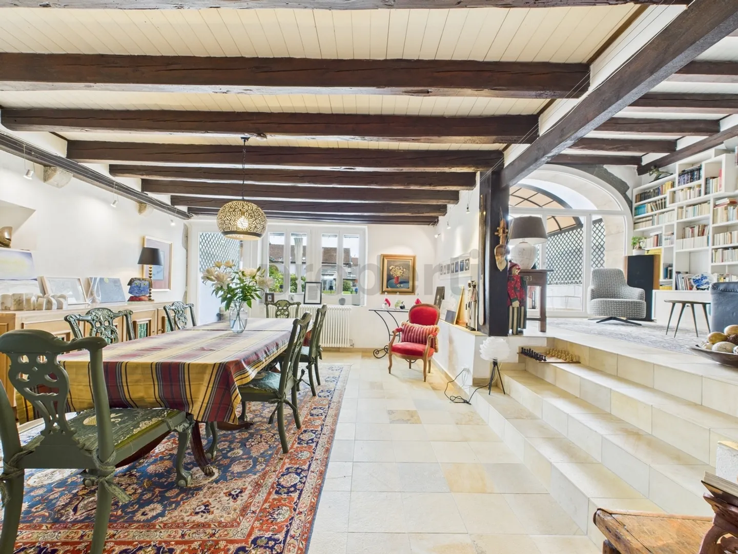 Affascinante casa familiare ristrutturata con annesso, sauna e grande terreno - Foto 10 di 13