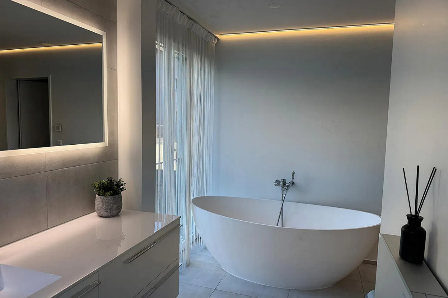 Appartement moderne de 4 pièces au centre du village d'Ennetbürgen - Photo 13 sur 19