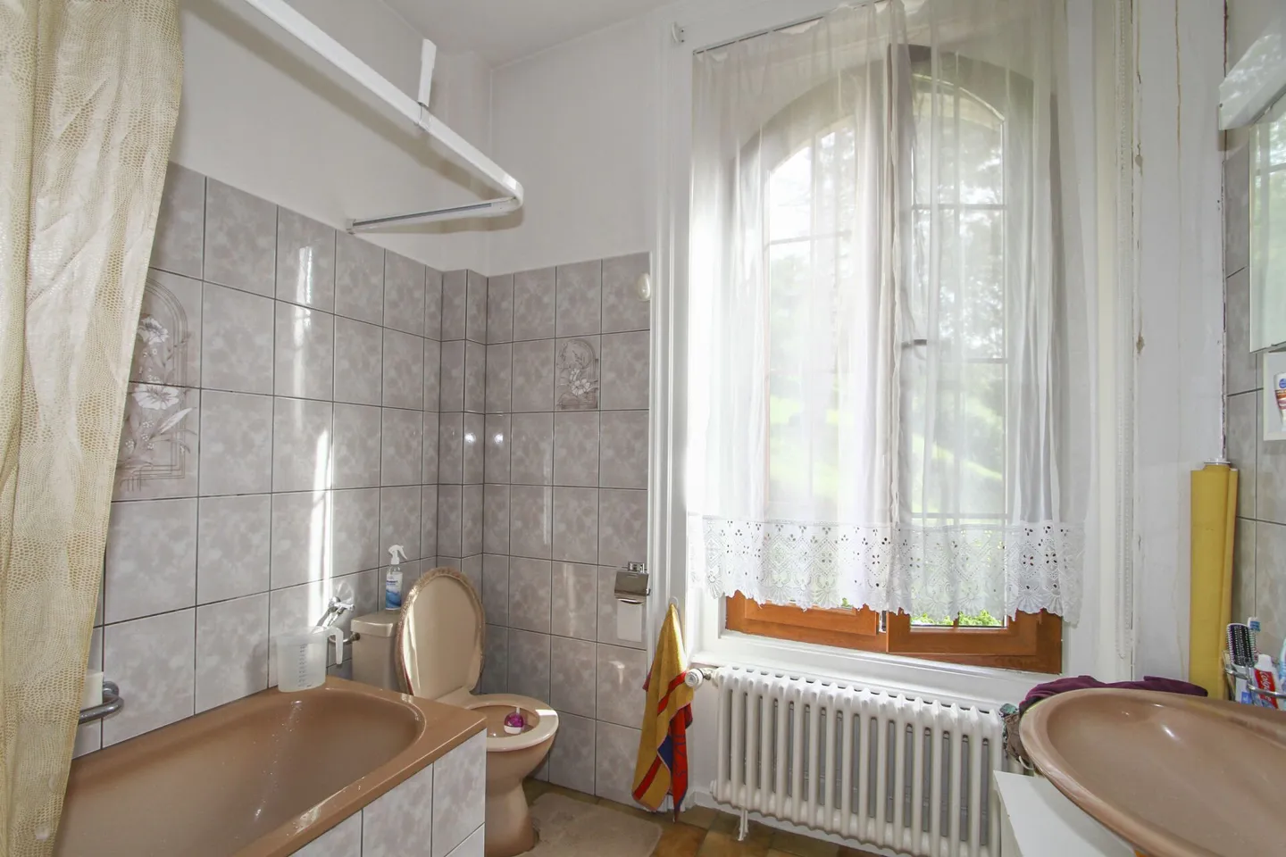 Condominium avec caractère dans un environnement verdoyant - Photo 6 sur 10