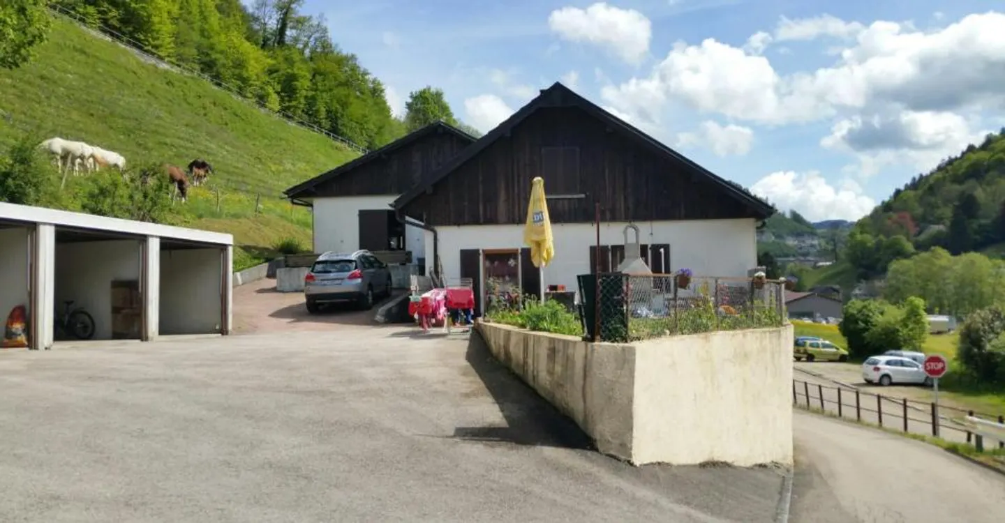 3,5-Zimmer-Wohnung im 1. Stock zur Miete in St-Ursanne - Foto 10 von 11
