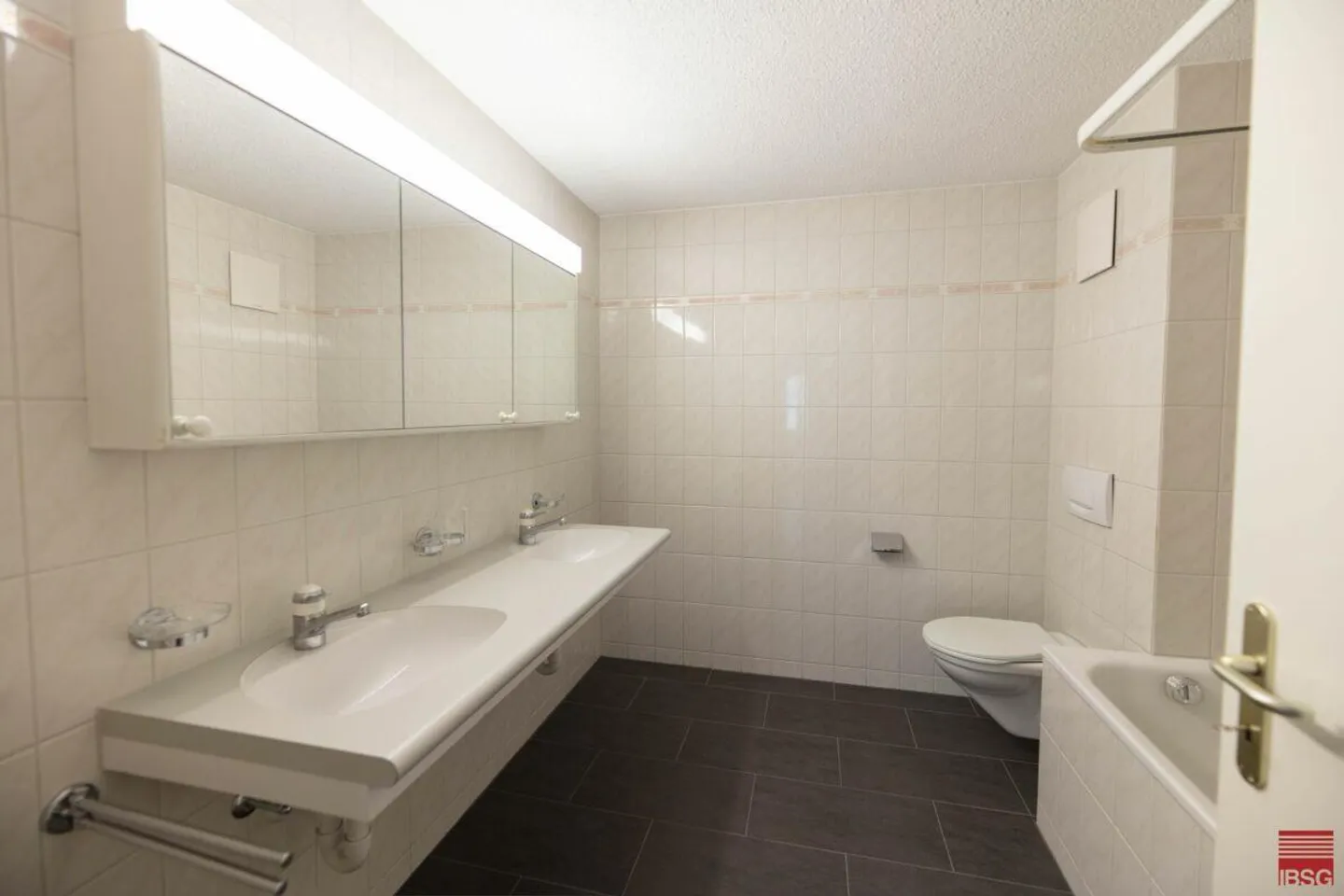 Geräumige Familienwohnung - Foto 3 von 11