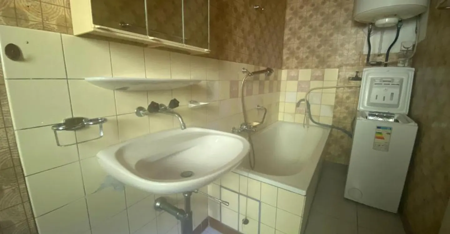 3,5-Zimmer-Wohnung im 1. Stock zur Miete in St-Ursanne - Foto 7 von 11