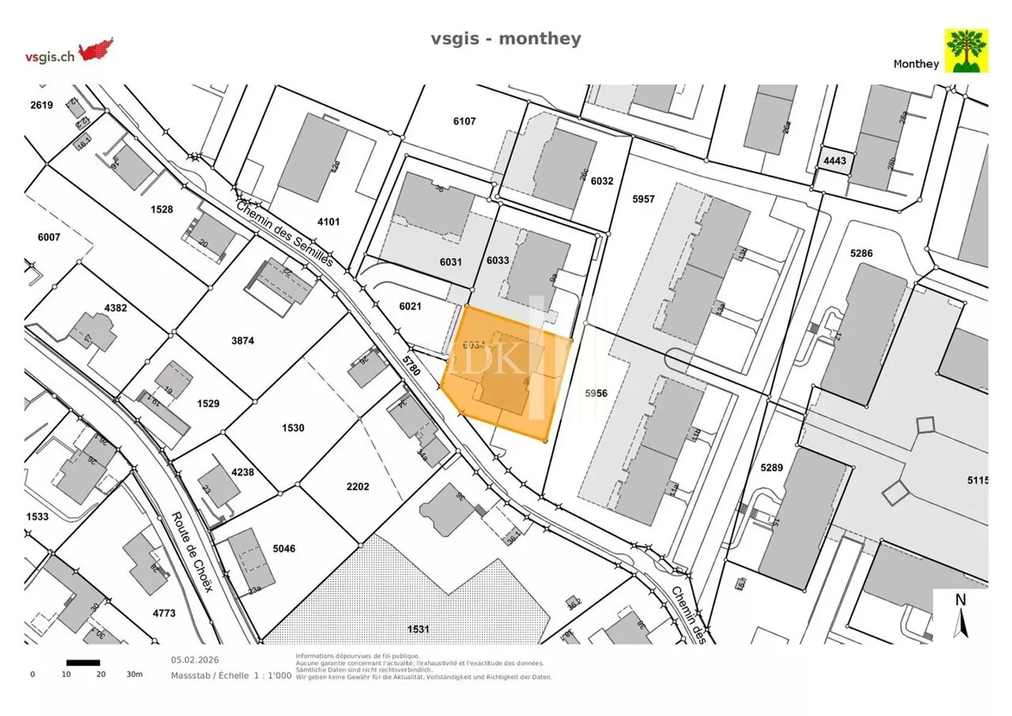 Bright crossing apartment - Photo 11 of 13