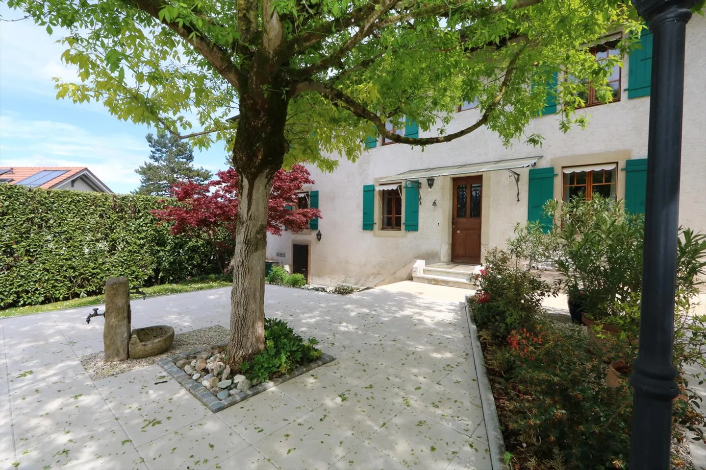 BERNEX - TRIPLEX-WOHNUNG MIT 5 - 6 ZIMMERN - GARTEN - PARKPLATZ - Foto 2 von 17