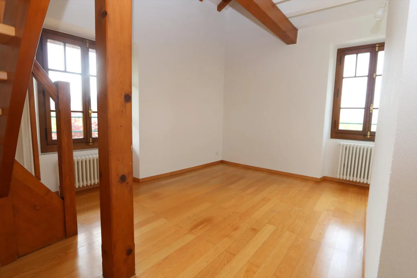 BERNEX - TRIPLEX-WOHNUNG MIT 5 - 6 ZIMMERN - GARTEN - PARKPLATZ - Foto 8 von 17