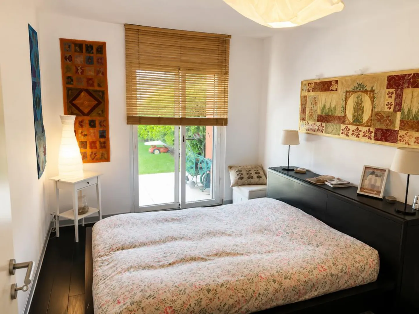 Bel appartement de 2,5 pièces avec jardin - Photo 5 sur 8