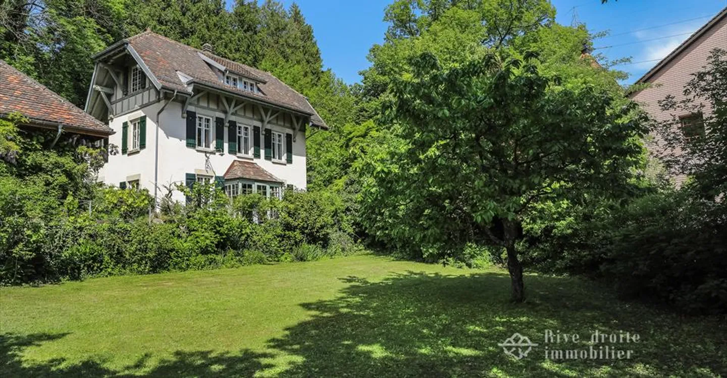 Charmante Villa in der Natur - Foto 1 von 17