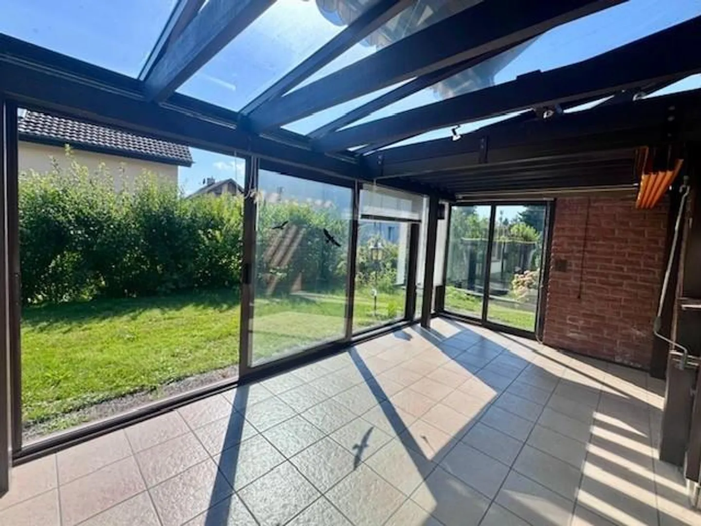 Ampia casa di 5,5 stanze con giardino d'inverno - Foto 3 di 17