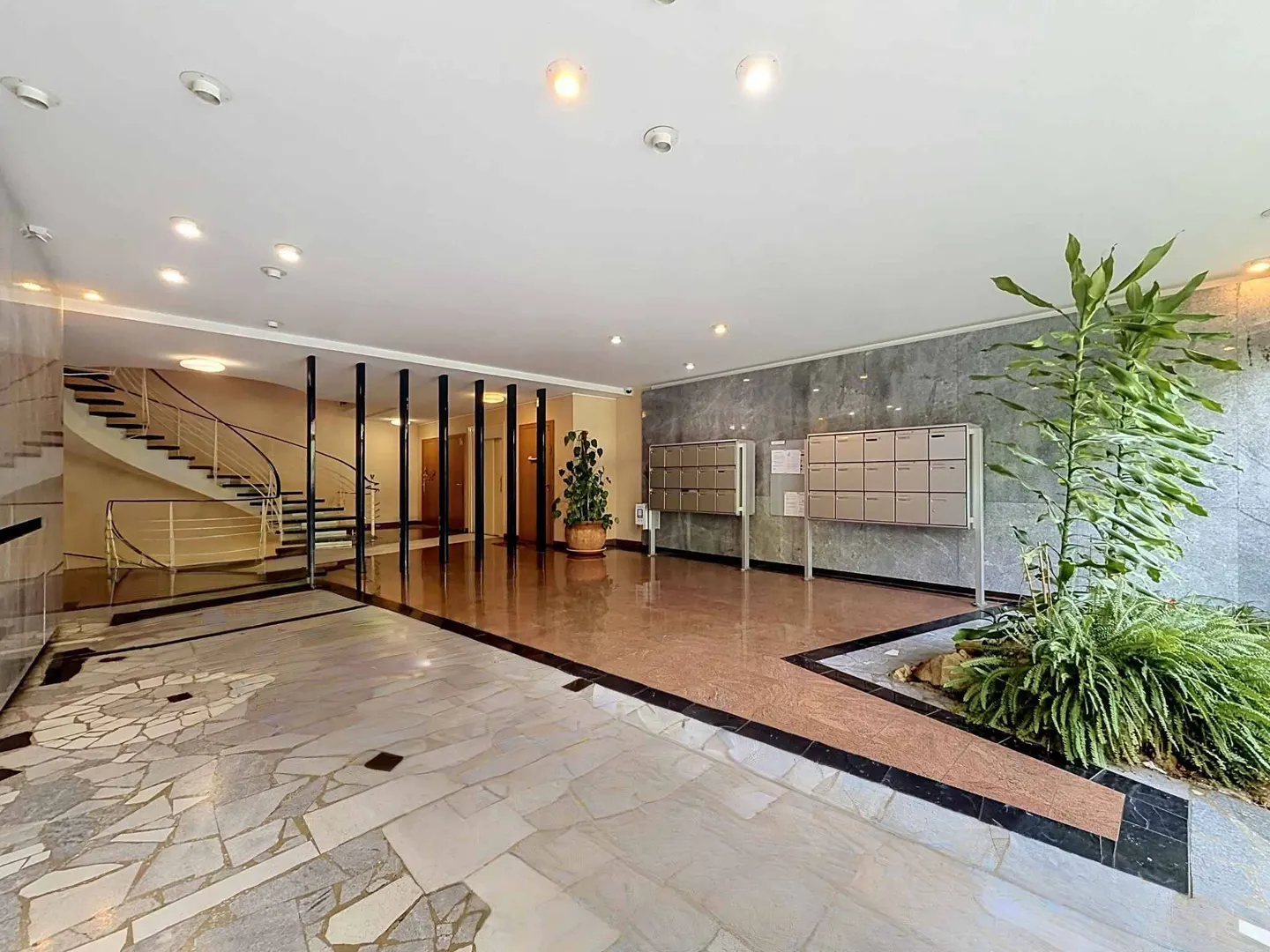 Exceptional Luxury Apartment - Photo 1 of 10