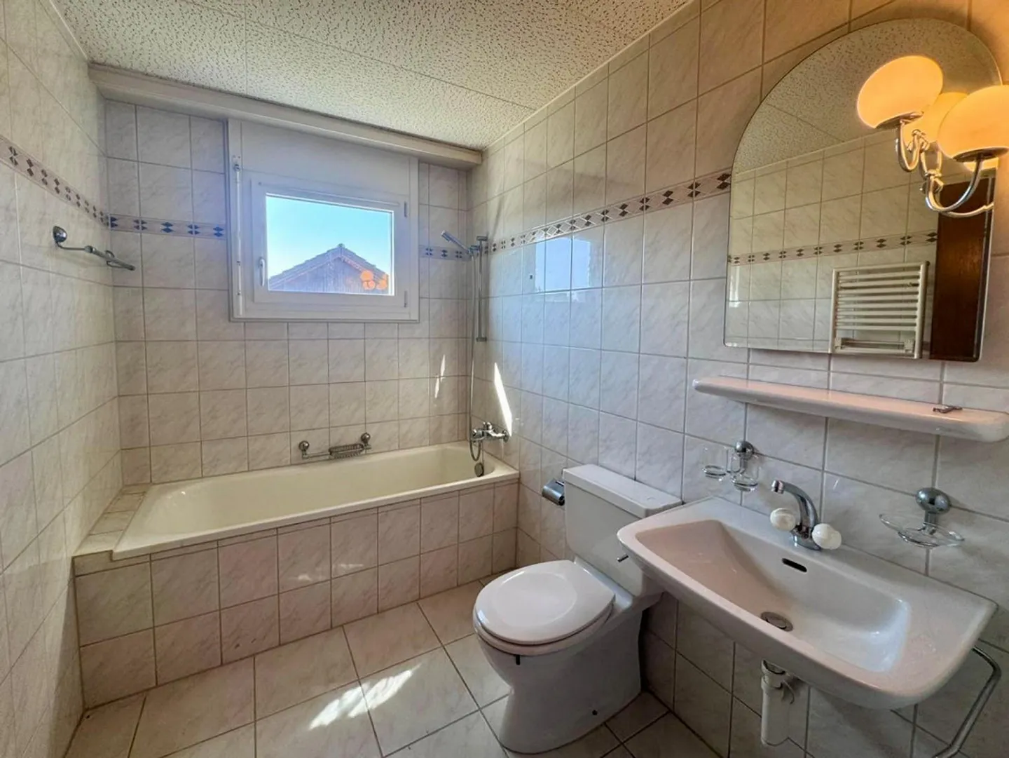 Ampia casa di 5,5 stanze con giardino d'inverno - Foto 10 di 17