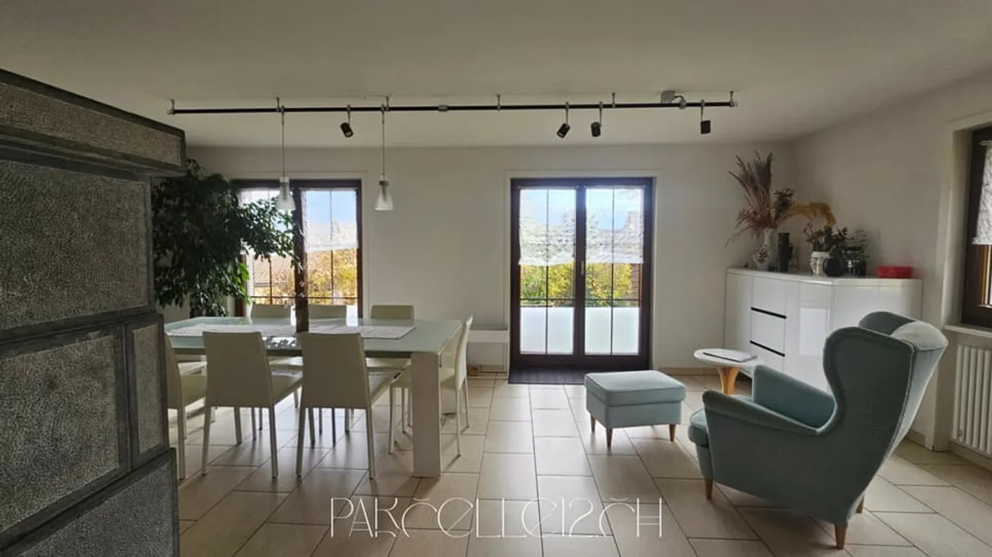 Casa indipendente su grande lotto - Foto 3 di 12