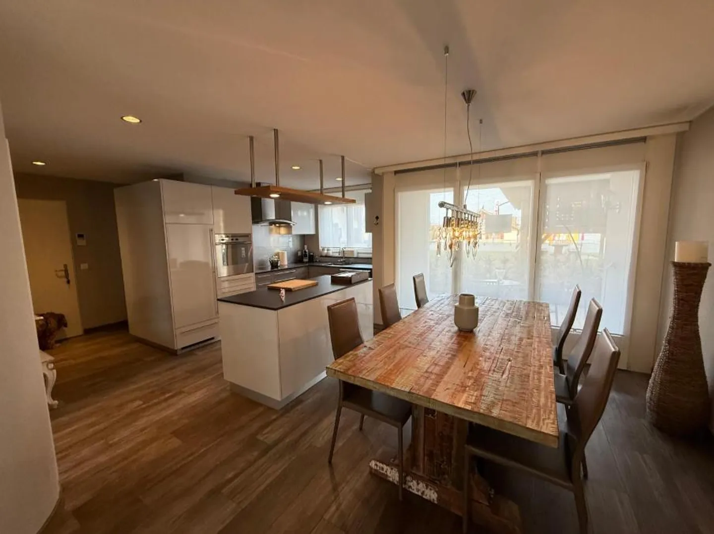 Appartement au rez-de-chaussée exclusif à louer - Photo 1 sur 9