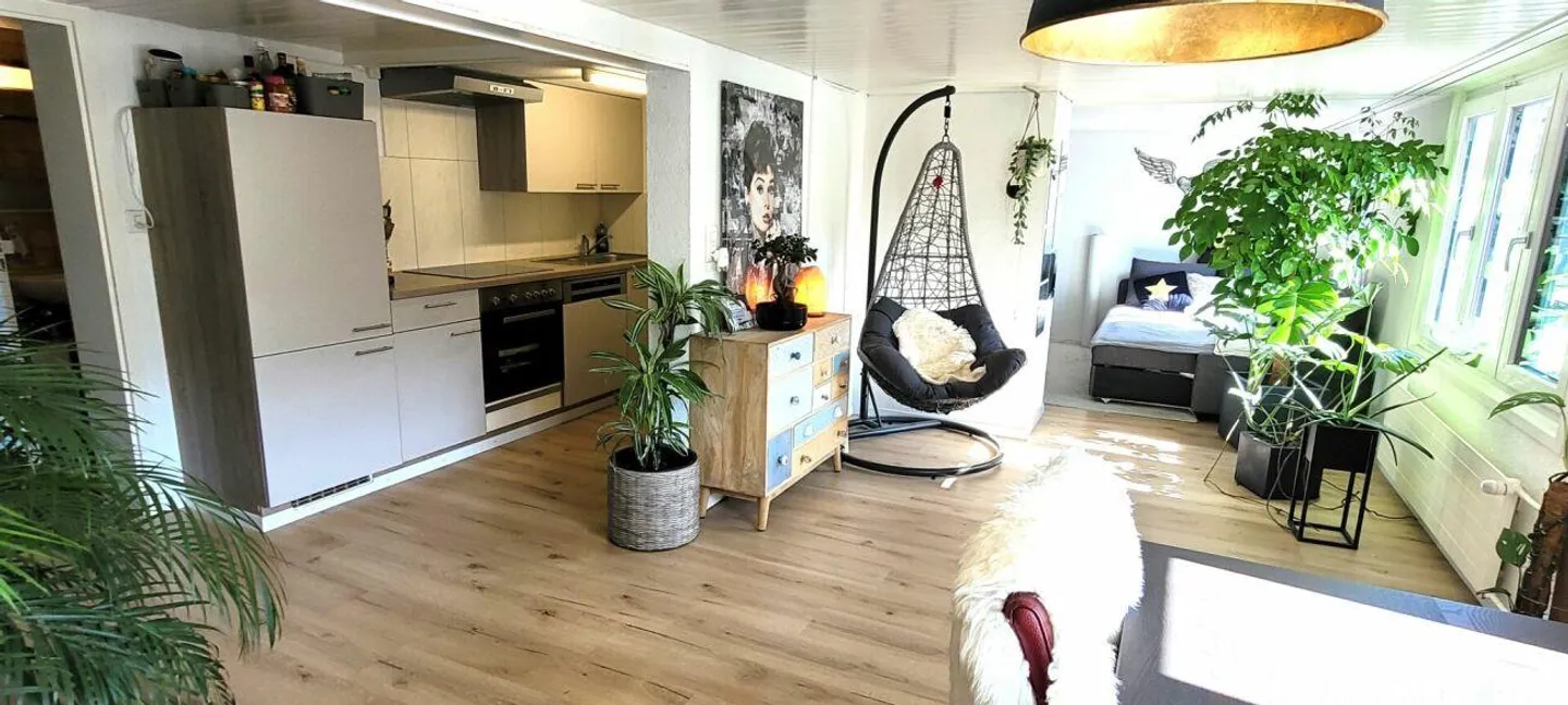 Cozy and beautiful 3.5 room apartment for rent - Photo 2 of 9