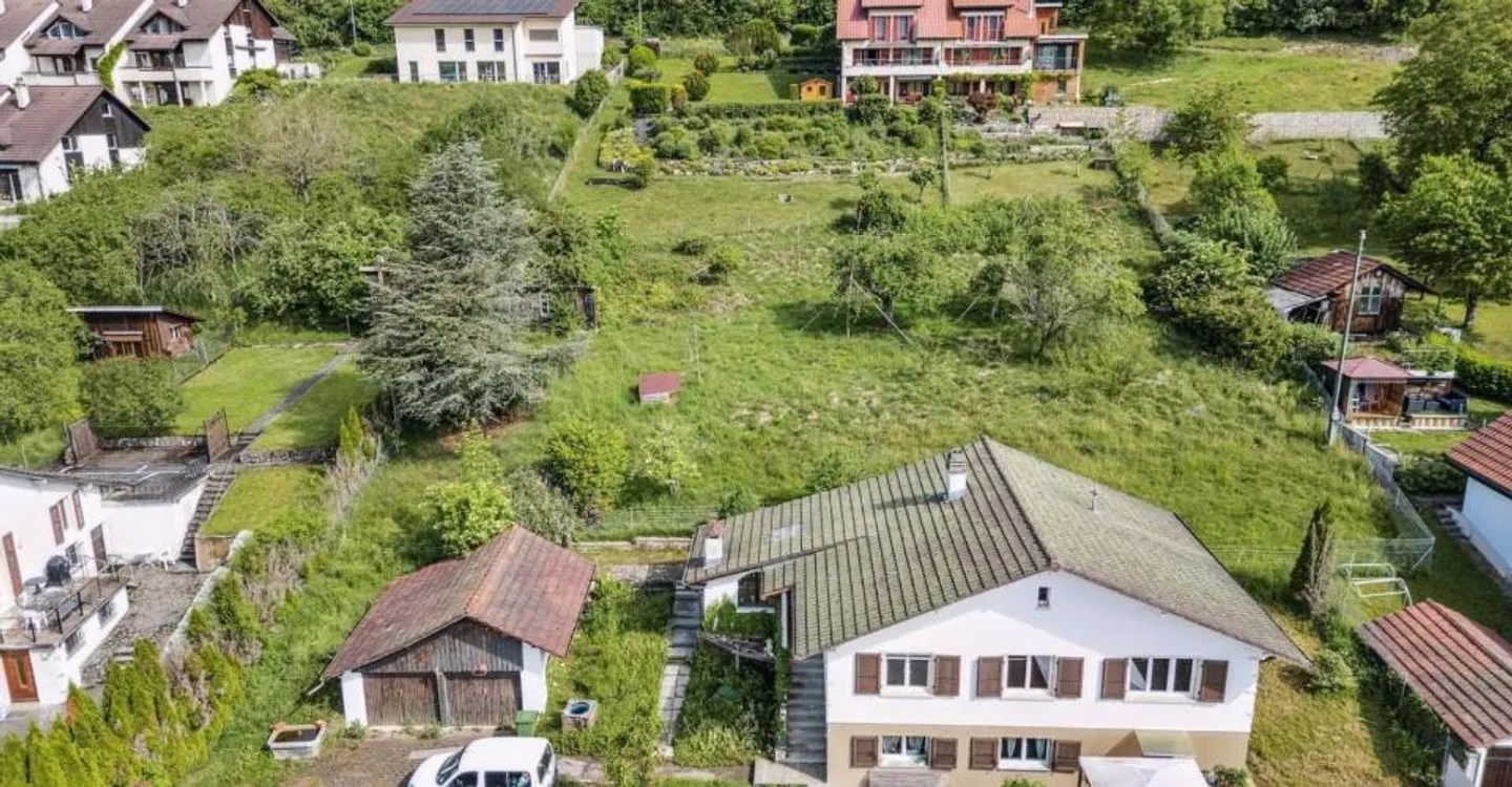 Building plot of 1,590 m² in Fontenais - Real estate project opportunity - Photo 2 of 5