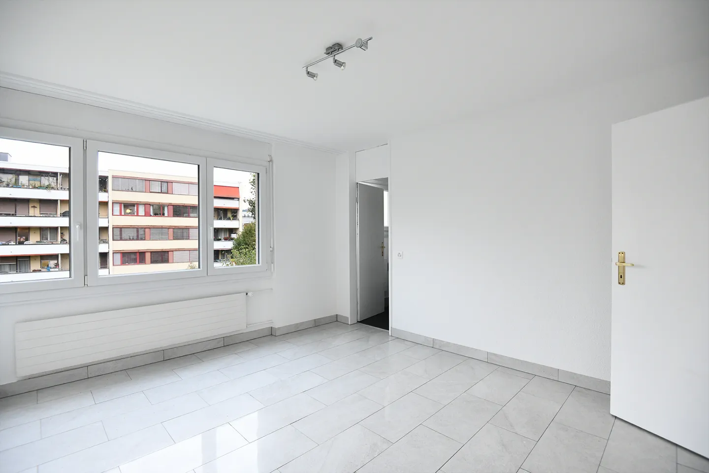 APPARTAMENTO DI PROPRIETÀ A ZOFINGEN - Foto 6 di 12