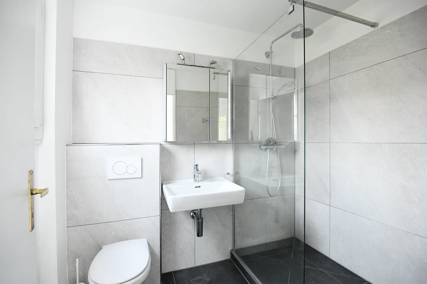 APPARTAMENTO DI PROPRIETÀ A ZOFINGEN - Foto 9 di 12