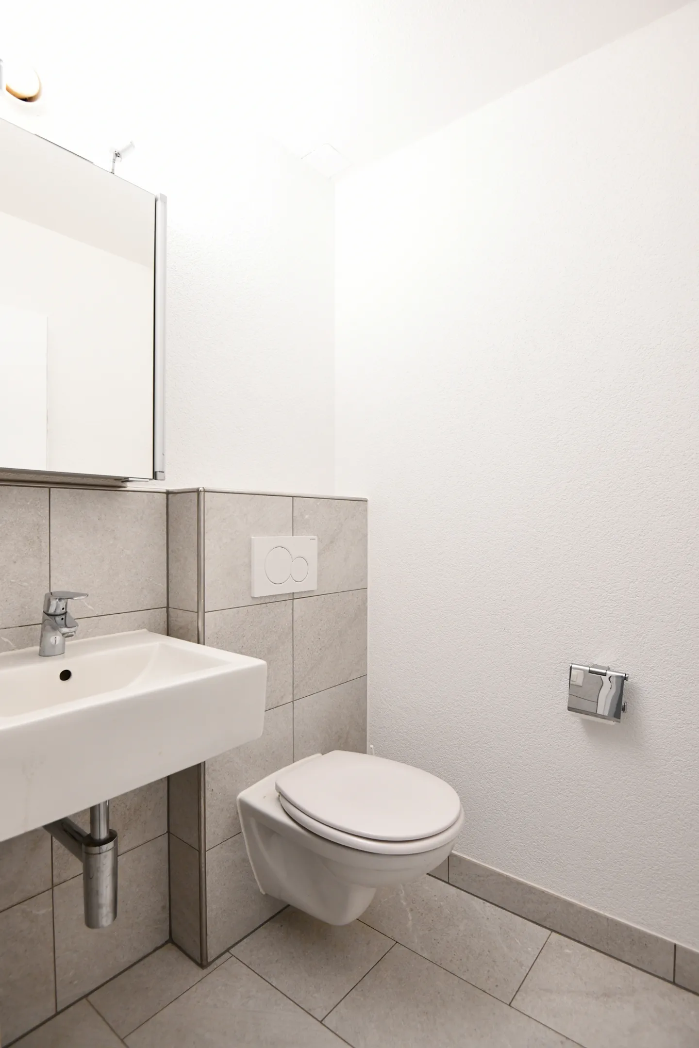 APPARTAMENTO DI PROPRIETÀ A ZOFINGEN - Foto 11 di 12