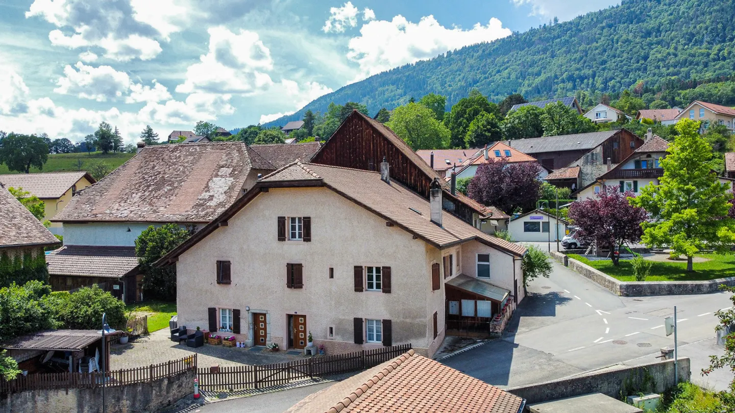 Maison villageoise de 2 logements
Avec potentiel de rénovation - Photo 6 sur 30