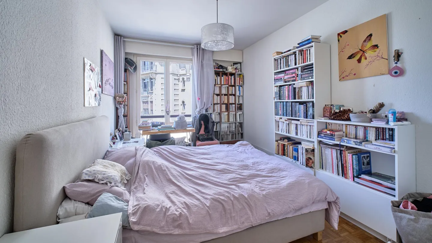 MAGNIFICO APPARTAMENTO CON 5 STANZE A FLORISSANT - Foto 7 di 8