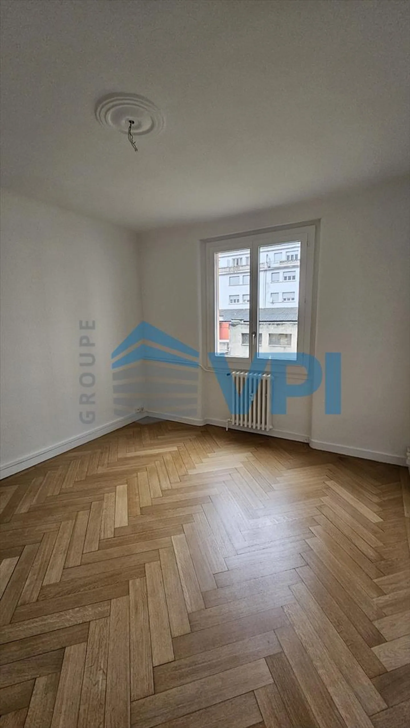 2 rooms in Pâquis close to the lake - Photo 3 of 8