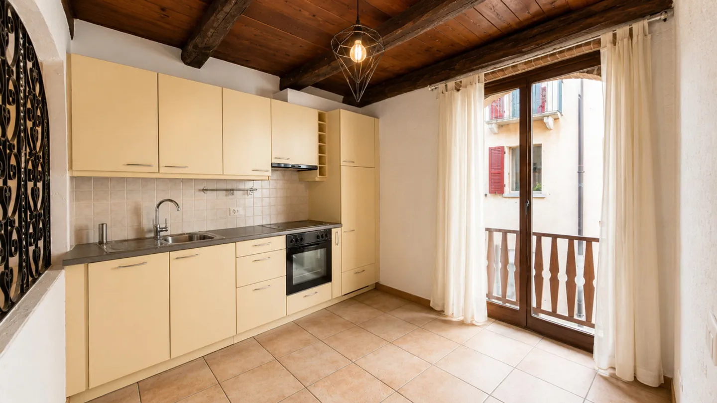 Petite maison tessinoise dans le noyau de Brusino Arsizio - Photo 5 sur 12