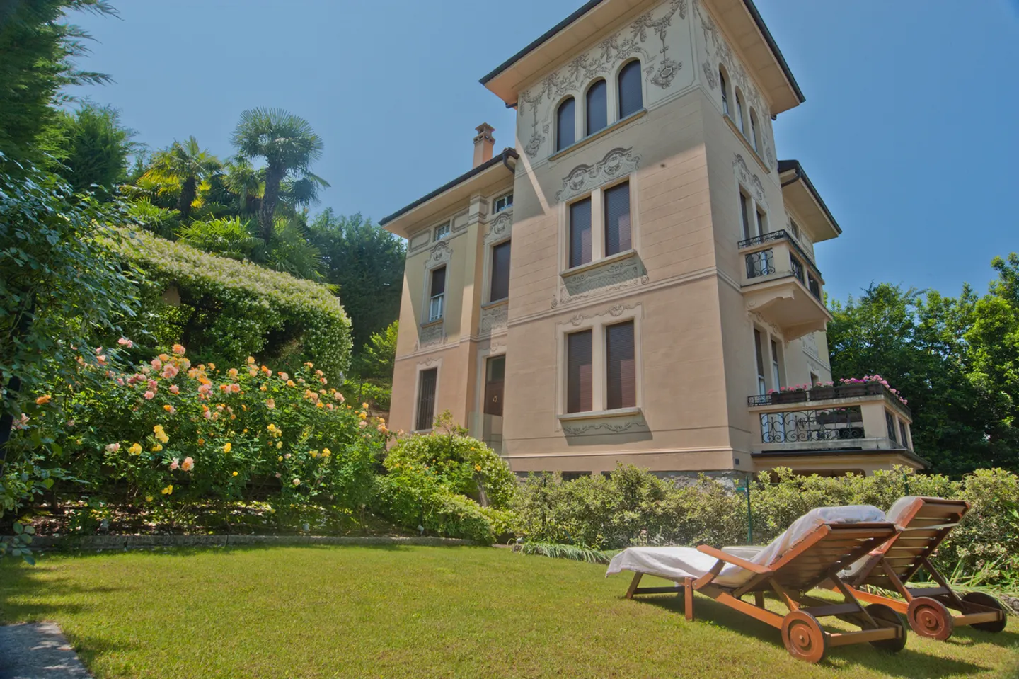 Villa for sale - Photo 1 of 19