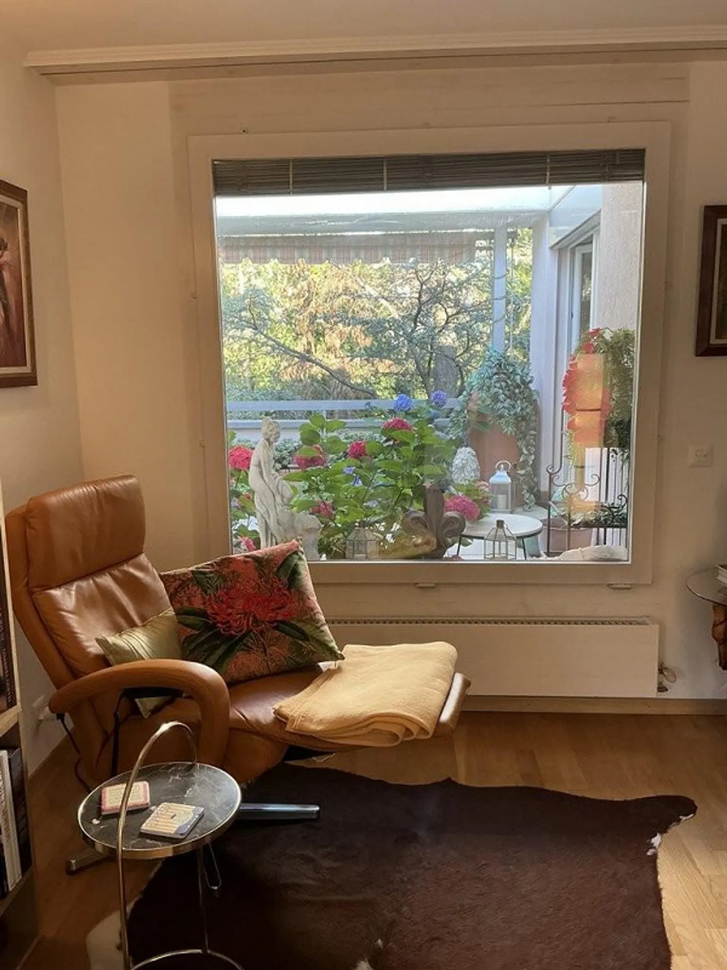 Grosszügige Wohnung am Zürichberg - Foto 3 von 10