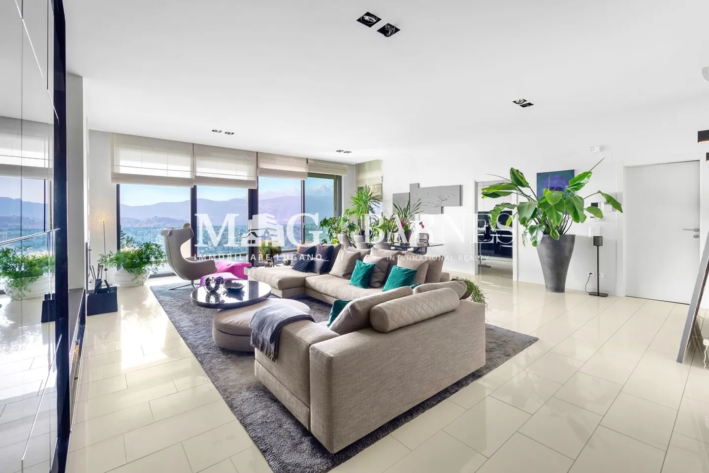 Lugano, Aldesago : Penthouse 5.5 pièces avec vue sur le lac, terrasse et jacuzzi - Photo 5 sur 18